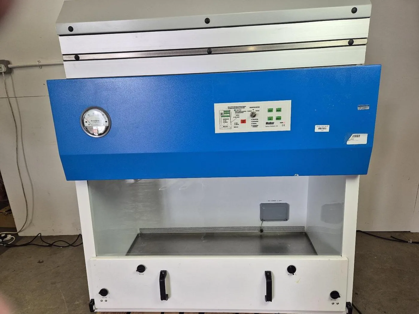 Walker Class 11 biological Safety Cabinet - 5