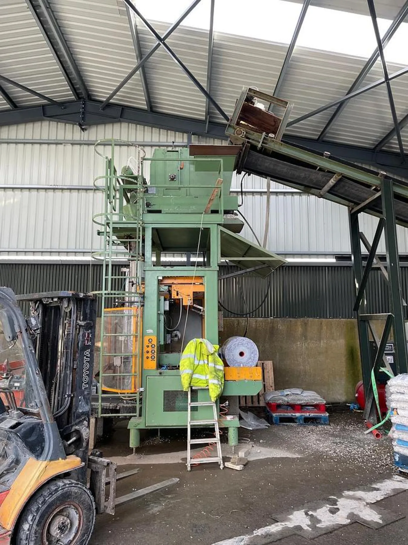 B & C Form Fill Seal & Bagging Line - 6