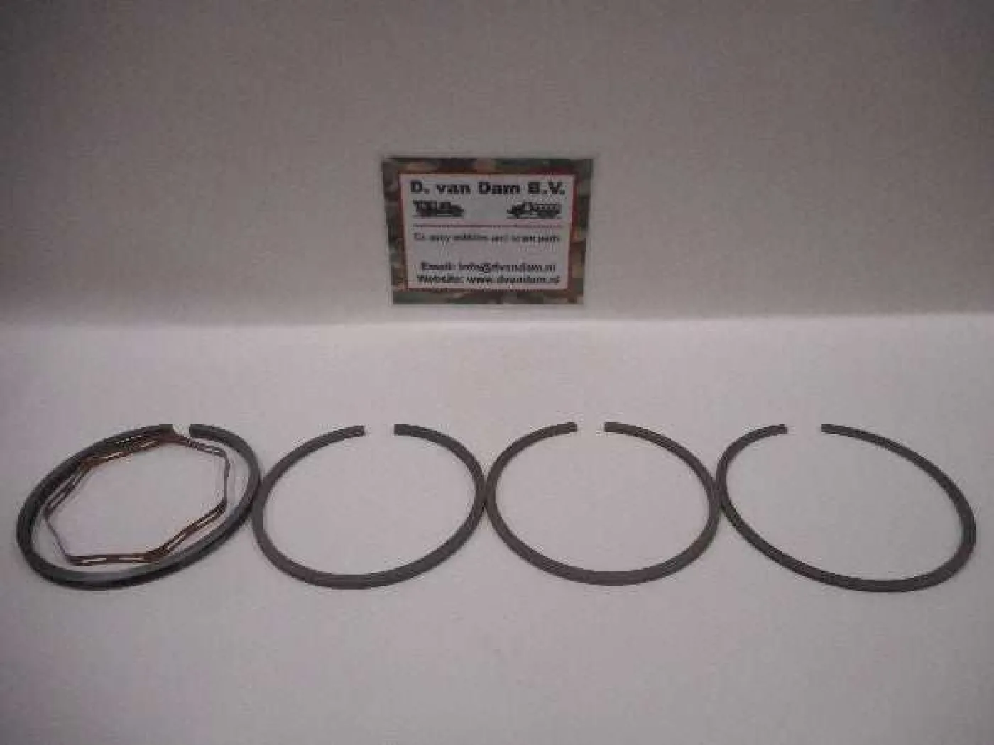Piston ring set per piston (bore 80,25MM) - 1