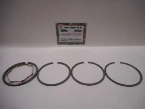 Piston ring set per piston (bore 80,25MM)