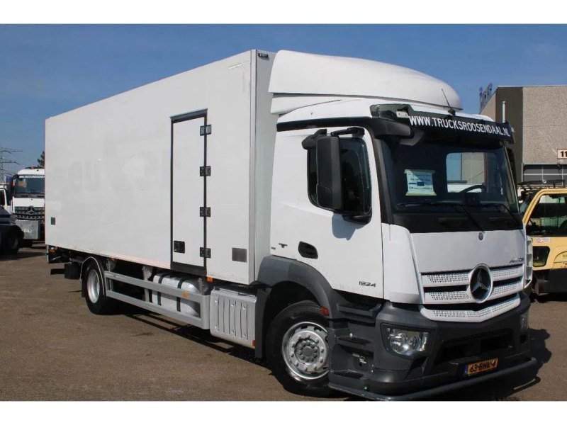 Mercedes-Benz Antos 1924 + THERMO KING 1200 + LIFT + EURO 6