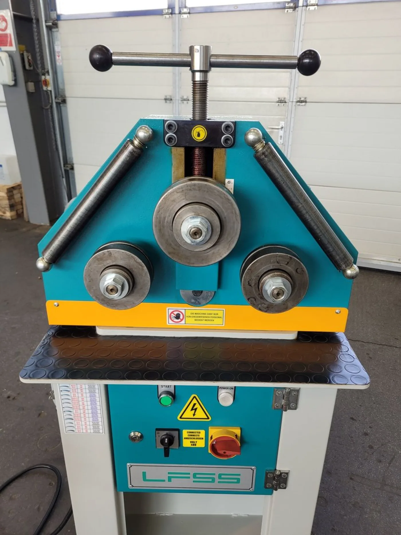 Profilbiegemaschine mit manueller Walzenzustellung PK 30 - 2
