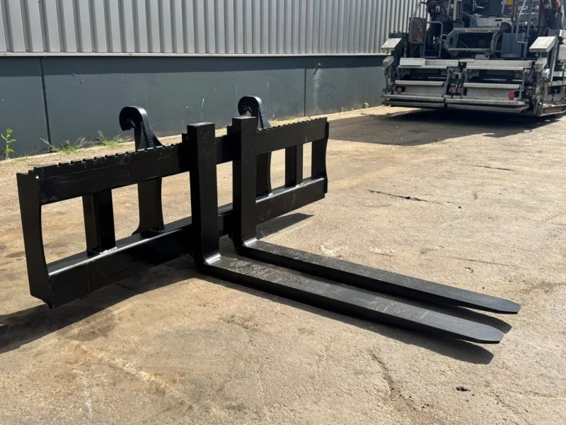 Volvo BM Mech 11 Ton 2400/1600mm