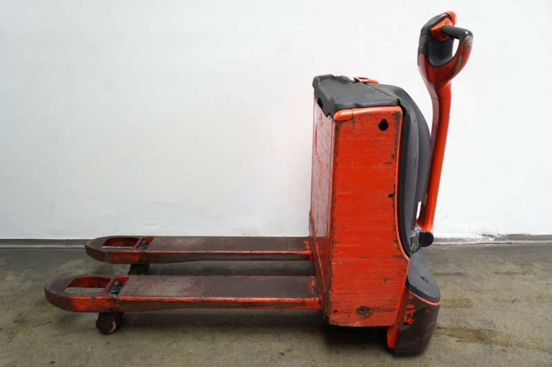 Niederhubwagen Linde T 16 1152 (2015)