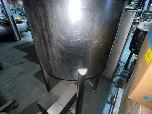 STAINLESS STEEL TANK 300 LITERS