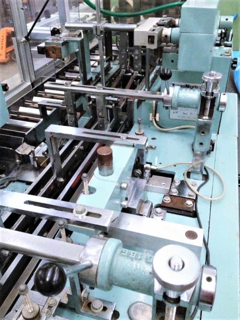 ASTUCCIATRICE AUTOMATICA ORIZZONTALE – ZANASI MOD. KB