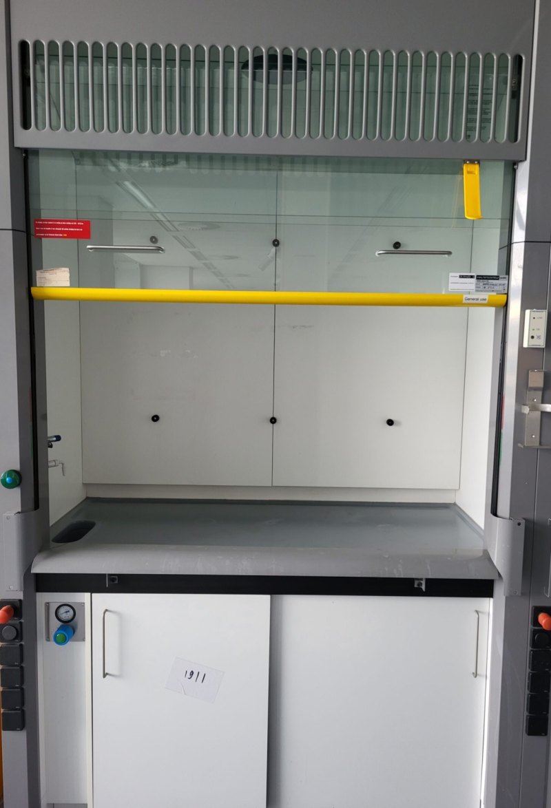 1911 - Used S+B Fumehood (150cm)