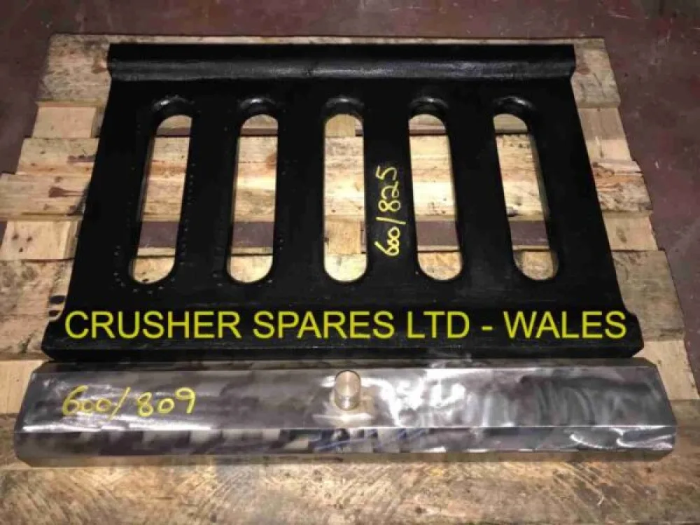 600/825 | Toggle Plate | Pegson® 850 / Pegson® 960 |