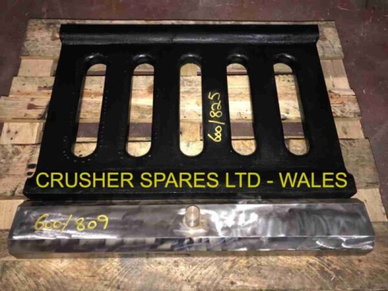 600/825 | Toggle Plate | Pegson® 850 / Pegson® 960 |