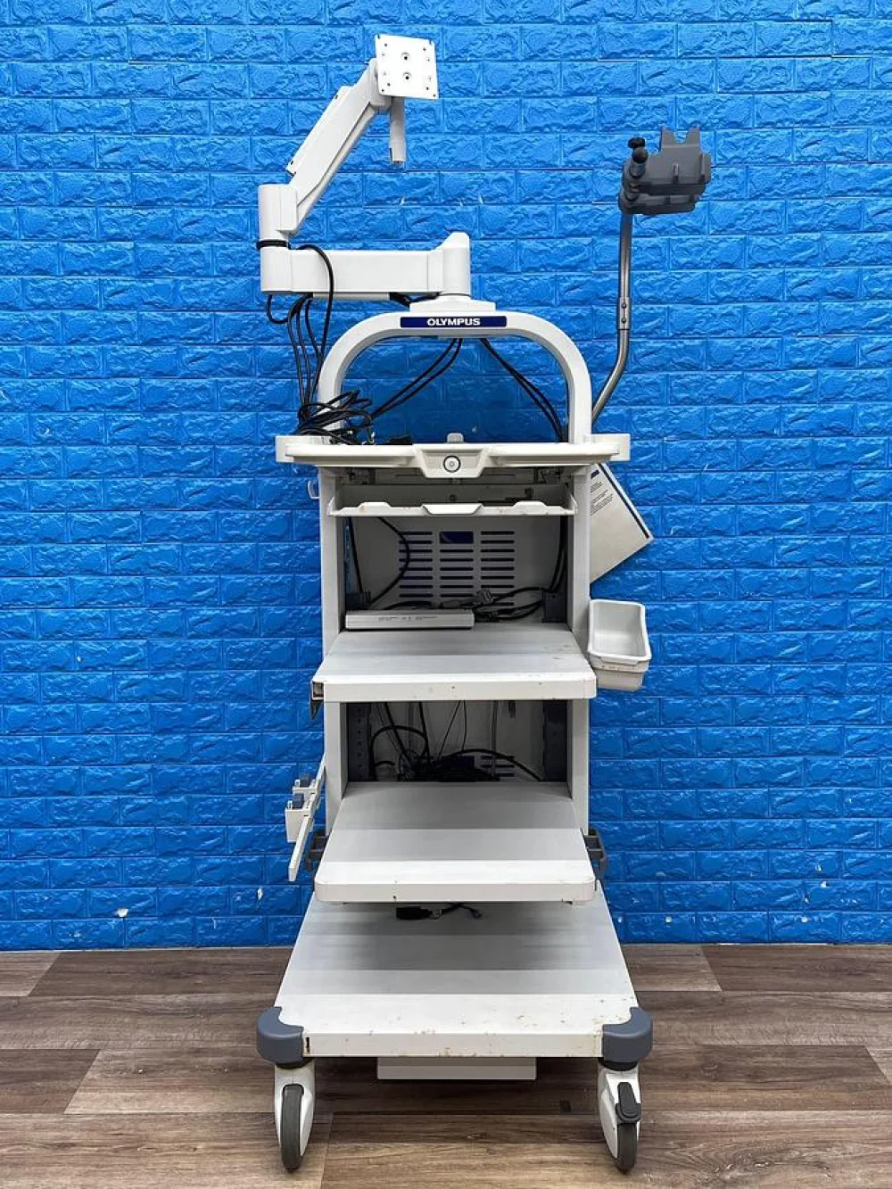 Olympus WM-NP2 Endoscopy Trolley