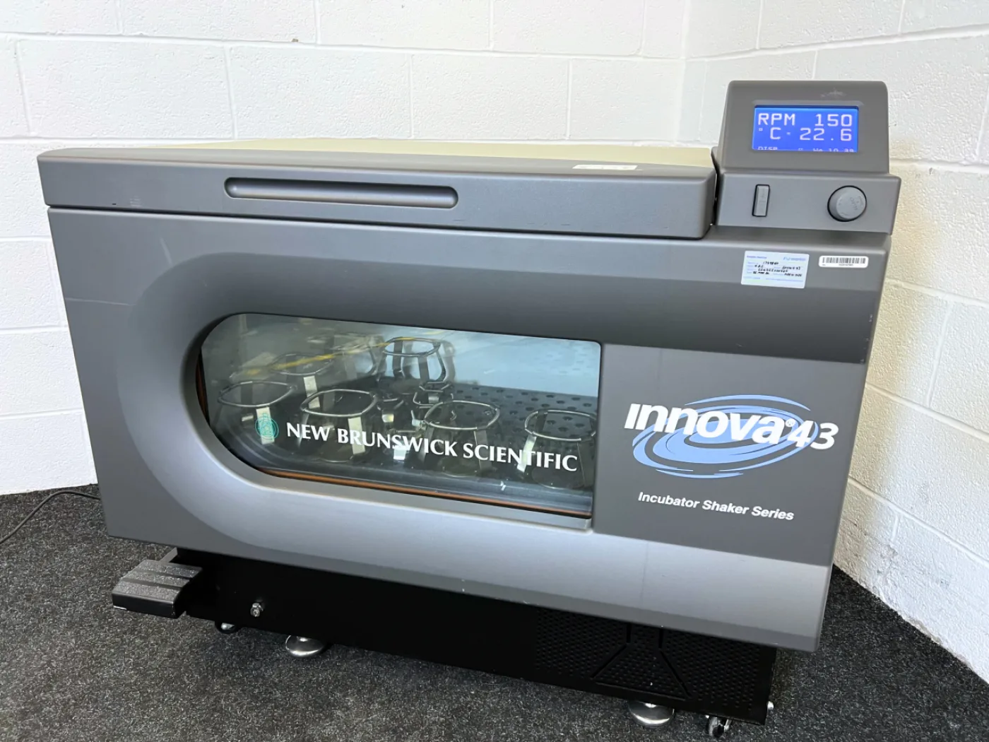 New Brunswick Innova 43 Incubator Shaker - 1
