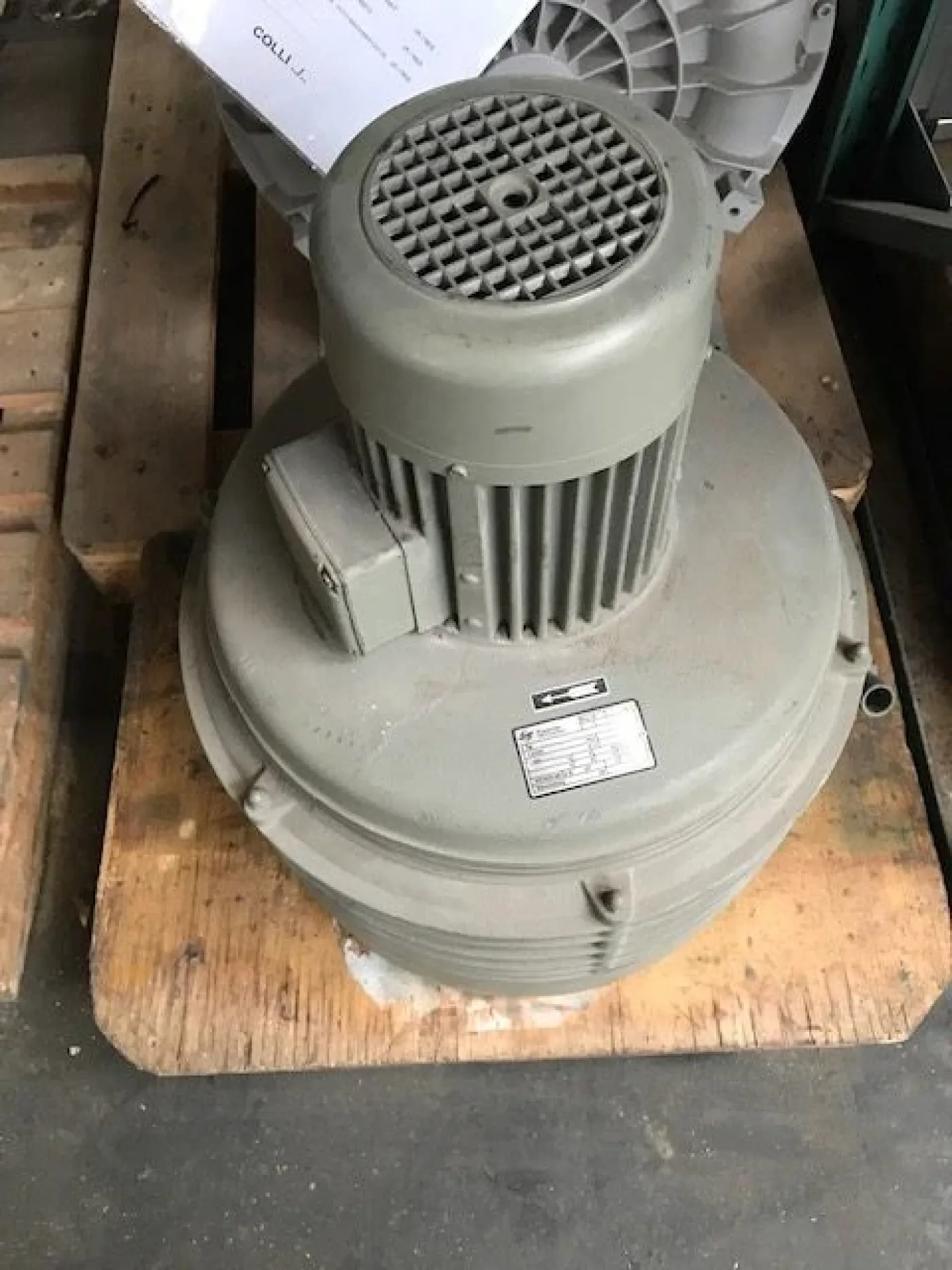 Rietschle CEV 3709-D5 vacuum pressure pump - 2