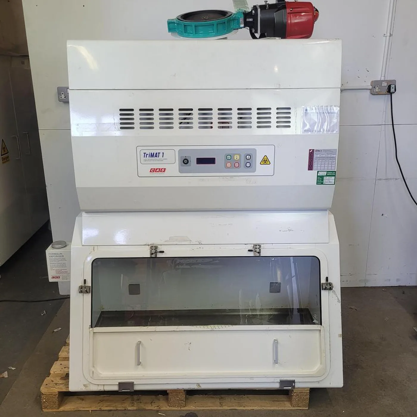 CAS Trimat 1 Clean Air Cabinet - 1