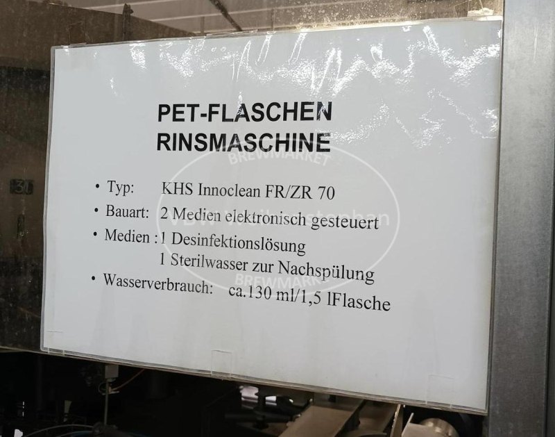 Rinsing, filling and sealing machine
