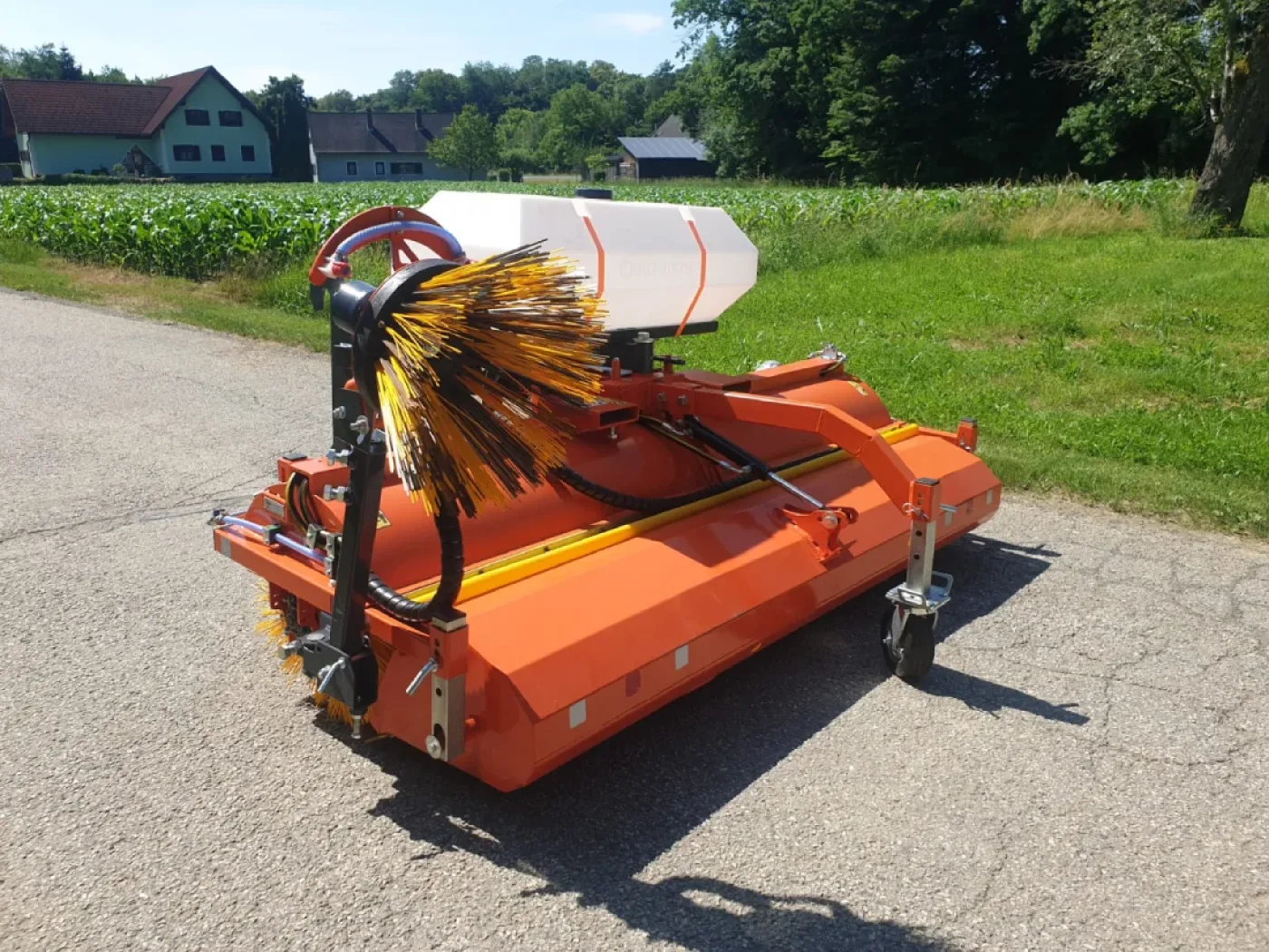 Kehrmaschine KEH 2,4 m mit JCB Q-FIT - 3