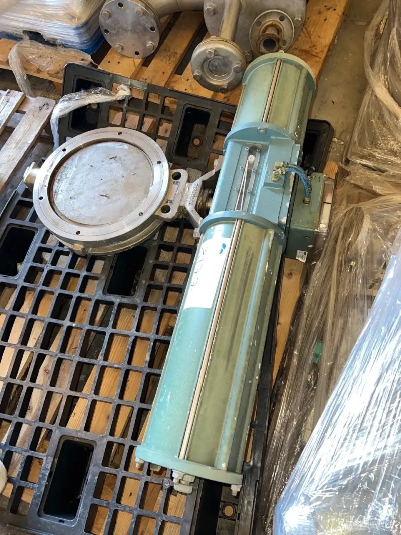 USED HYDRAULIC BUTTERFLY VALVE DN300 STAINLESS STEEL 316