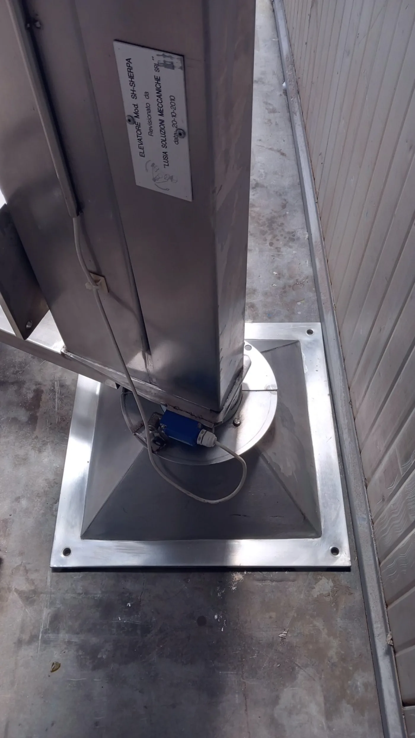 ELEVATORE A COLONNA – PACKSERVICE – MOD. SH SHERPA - 2