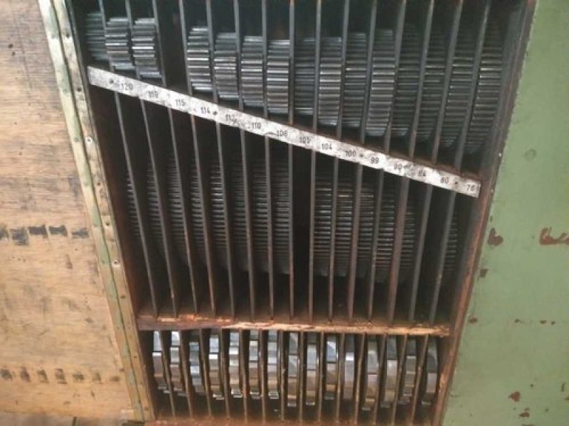 HOB SHARPENER, KLINGELNBERG - AGW 231 - With PLC. - Laxmi Metal & Machines, Rohtak