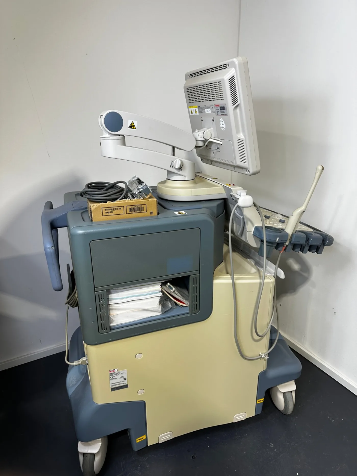 Toshiba Aplio XG Ultraschallfarbdoppler 2009 - 3