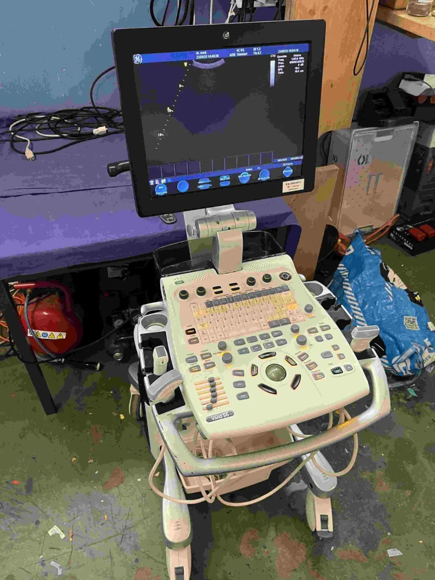 Vivid i/q power supply (Neuwertig) - 4
