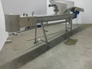 Screw press