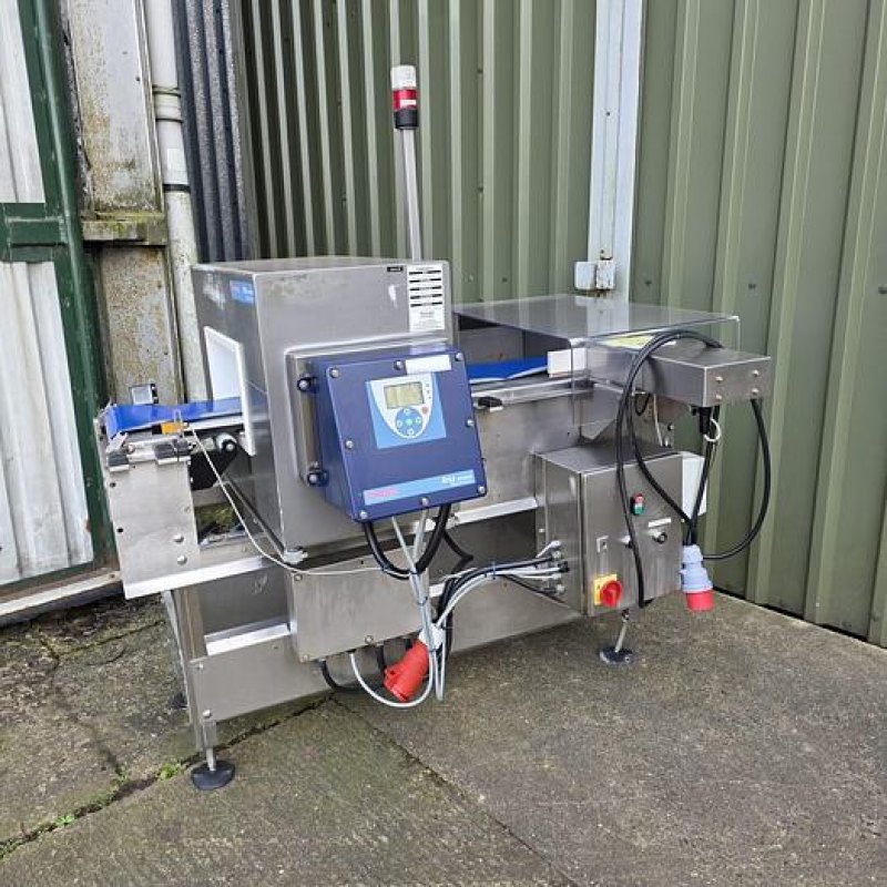Thermo Metal Detector