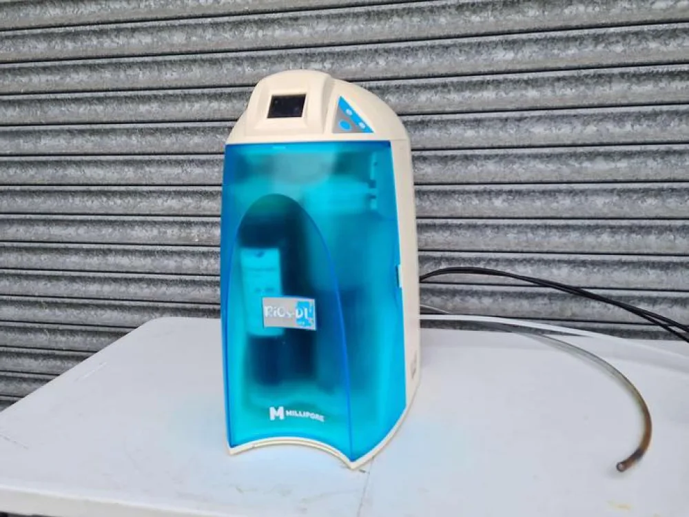 Millipore Rios-DI UV Water Puerification System