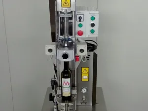 SEMI-AUTOMATIC CORKING MACHINE MF 35 WITH VACUUM NEW MACHINE