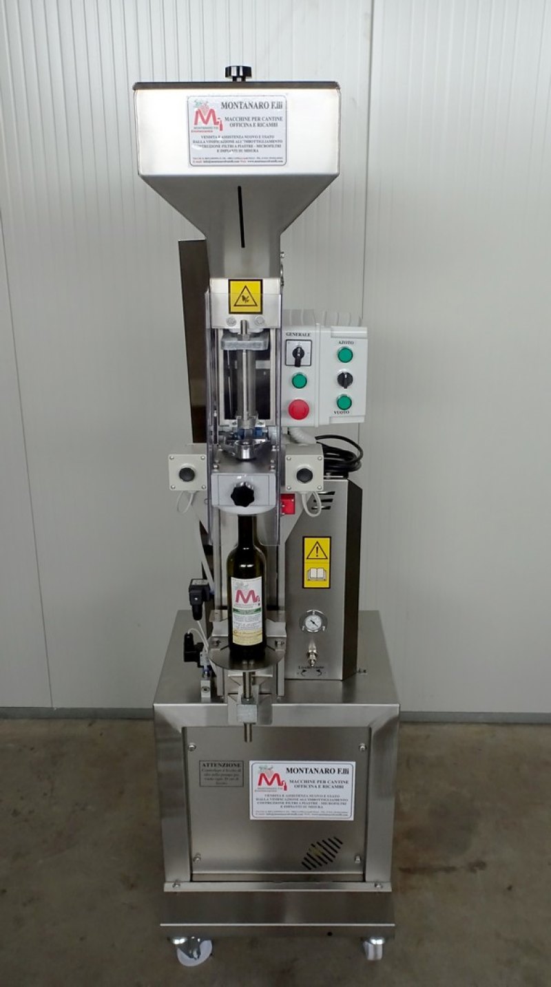 SEMI-AUTOMATIC CORKING MACHINE MF 35 WITH VACUUM NEW MACHINE