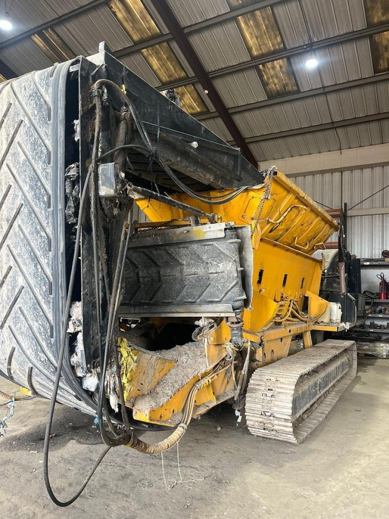 2016 TANA Shark 440DT Slow Speed Shredder