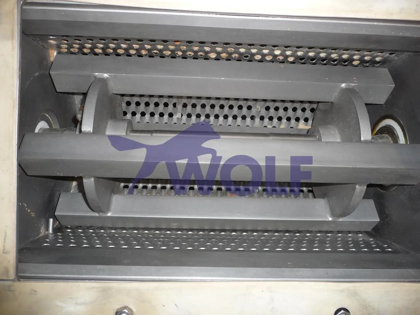 Zerkleinerungsmaschine KEMUTEC - Type M-305 als Horizontalreibe. - 4