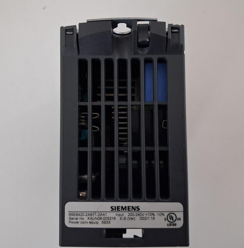 Siemens Micromaster 420 6SE6420-2AB11-2AA1 Frequenzumrichter