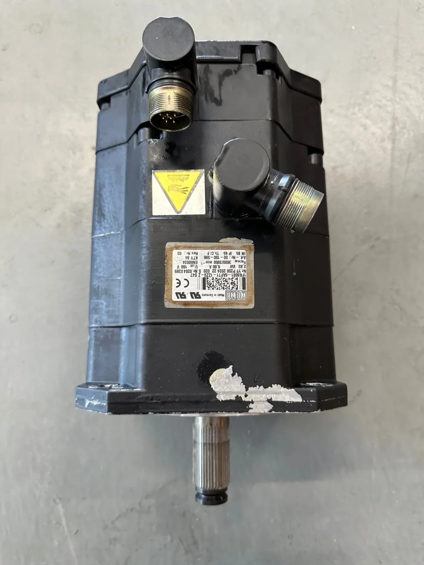 Kuka Servomotor 1FK6081-6AF71-1ZZ9-Z547 - 1