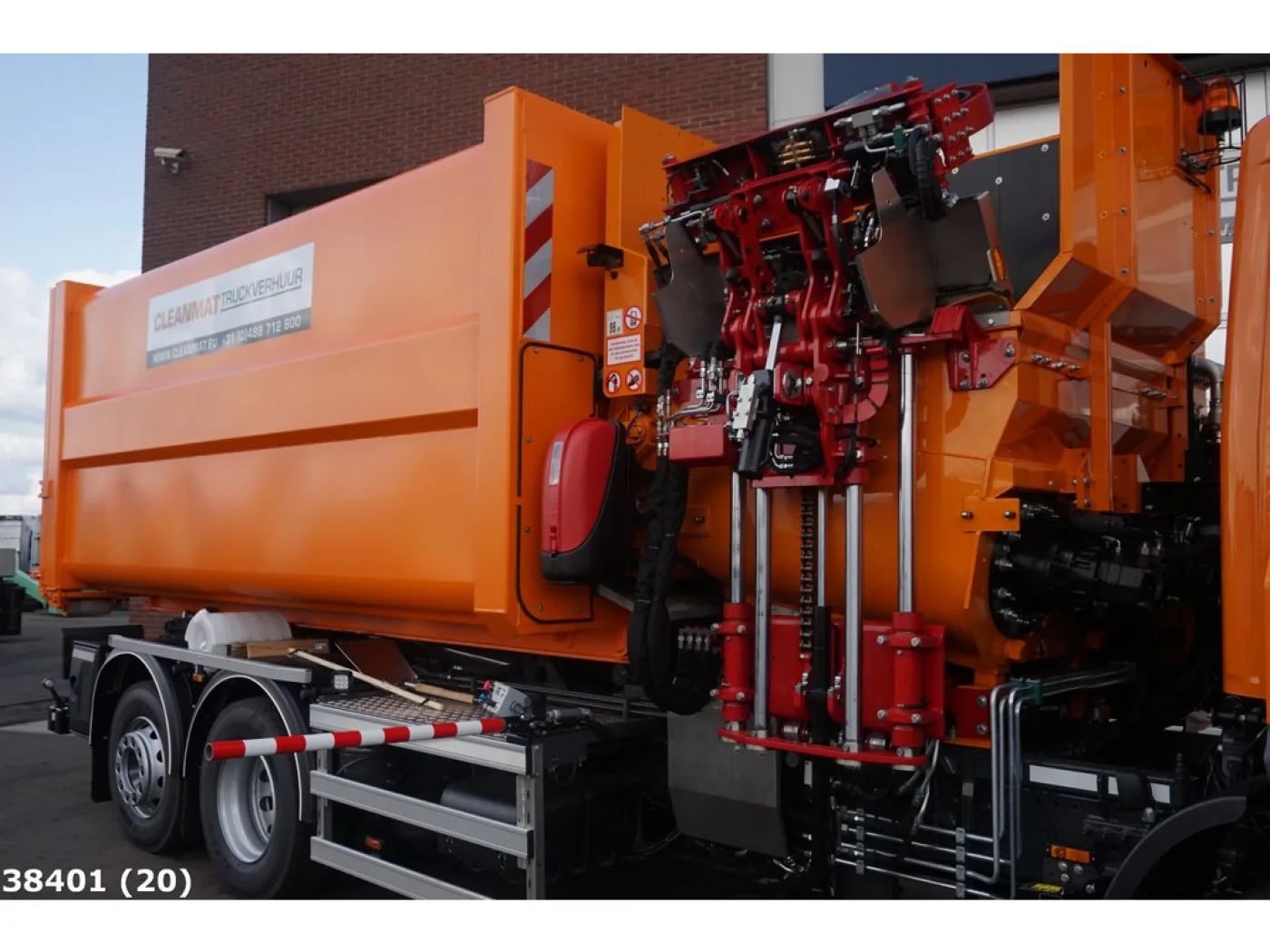 DAF FAN CF 300 Zijlader - 5