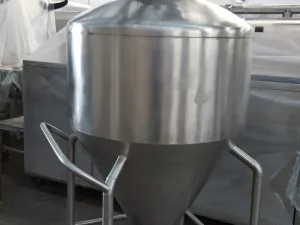 SERBATOIO INOX CARRELLATO – 500 L