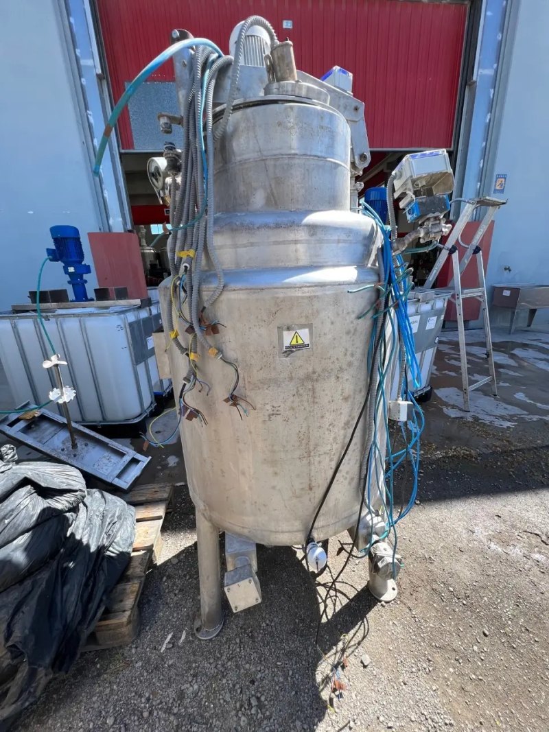 BACHILLER STAINLESS STEEL REACTOR 300 LITERS WITH AGITATION AND USED JACKET