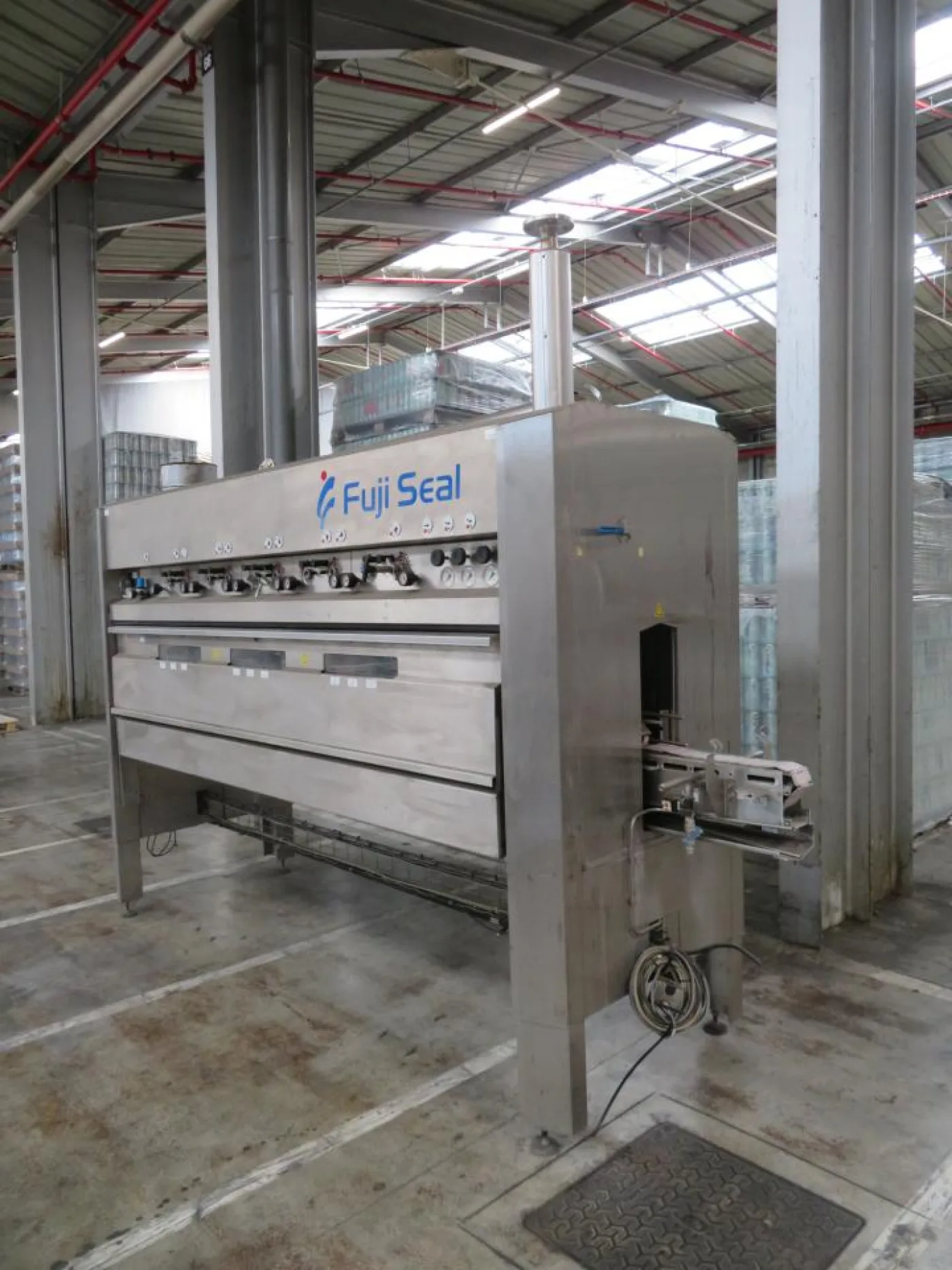 Fuji Seal Europe BV Fuji Seal Heat Shrink Tunnel - Flasche Sleever Line - 5
