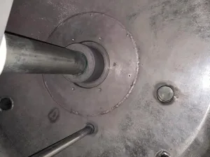 STAINLESS STEEL REACTOR 500 LITERS WITH AGITATION AND USED SHELL