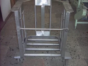 CARRELLO PORTAFUSTI IN ACCIAIO INOX