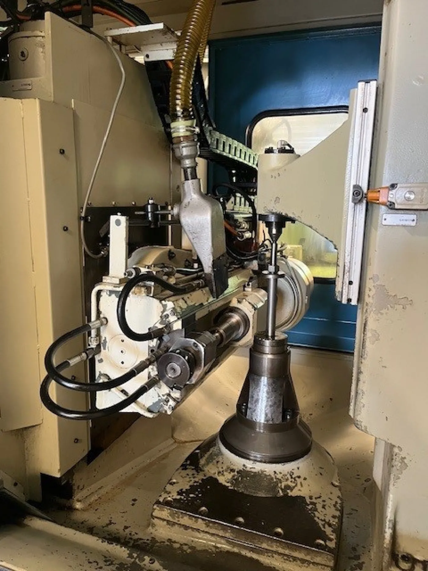 CNC Gear Hobbing Machine – PFAUTER PE150 - 5