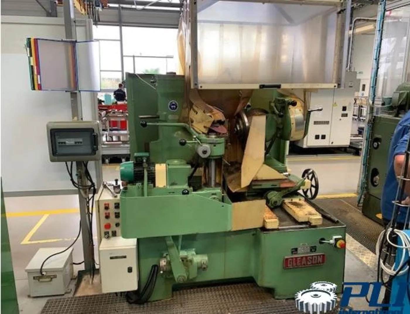 Hypoid Cutter Sharpener Machine Gleason 453 - 1