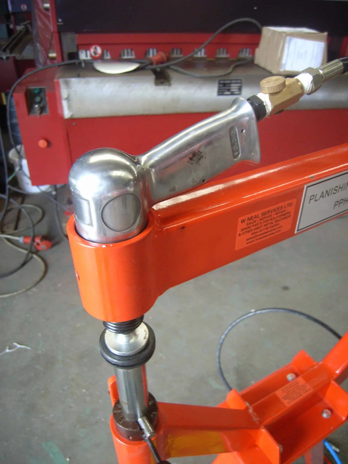 WNS Pneumatic Planishing Hammer 498mm - WNS - W. Neal Services Ltd - 6