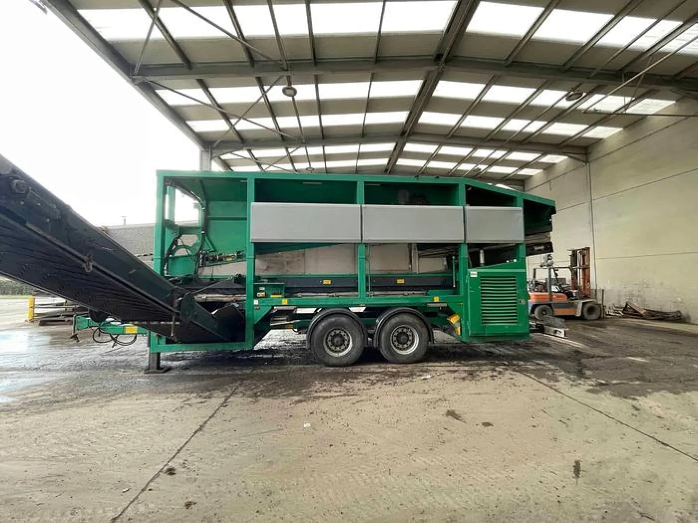 2010 Komptech Multistar L3 Mobile Star Screen Screener - 3