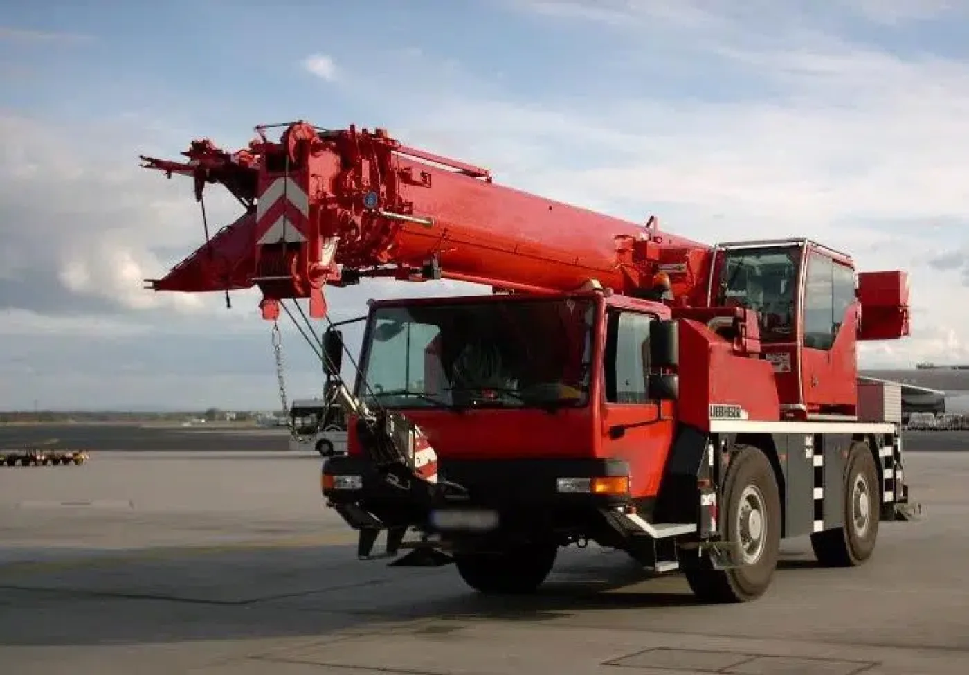 Liebherr LR 1400 Crawler Crane - 4