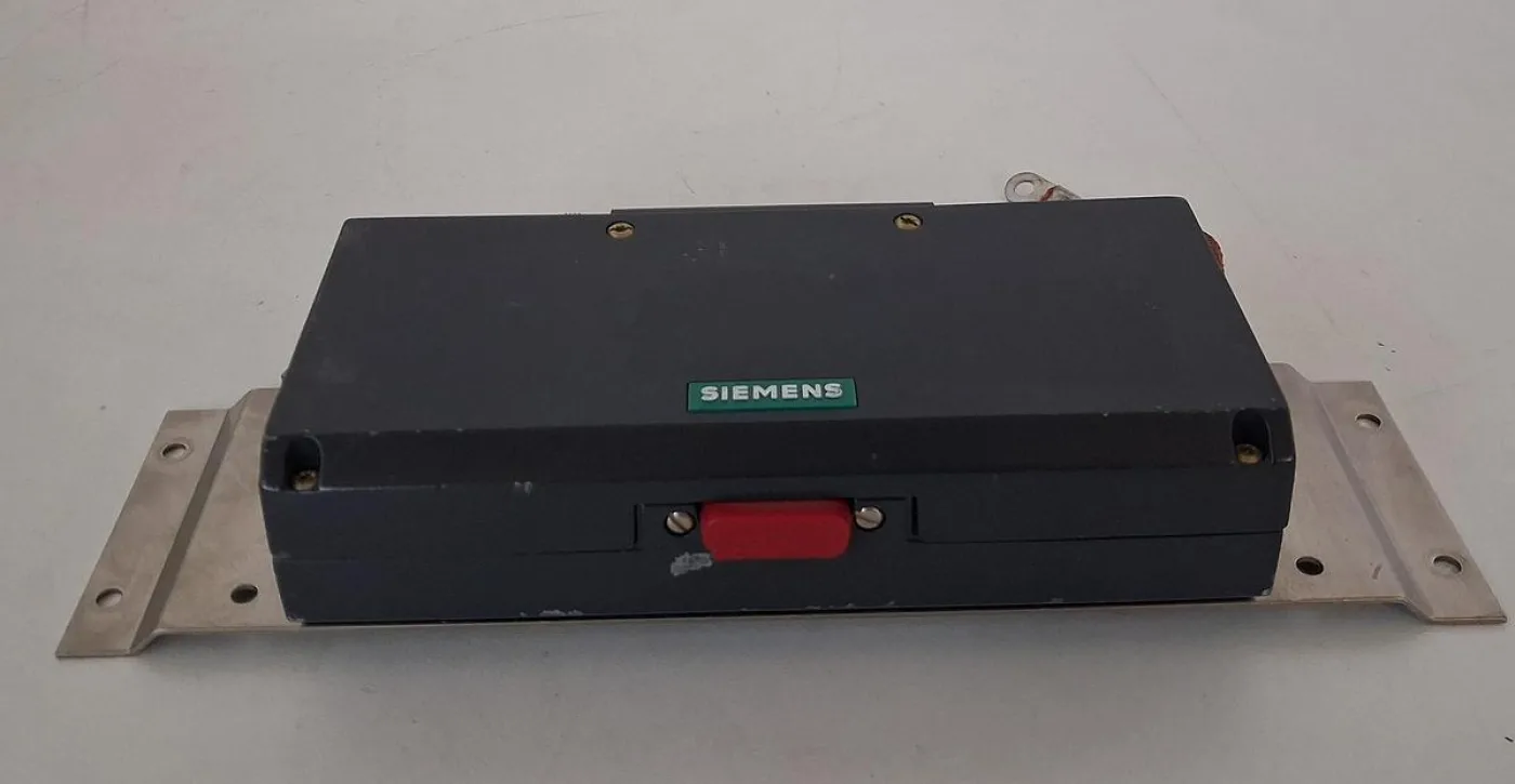 Siemens 6GK1901-0AA00 SIMATIC SINEC Bus Coupler - 1
