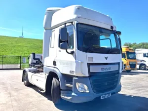 DAF 400 CF * SuperSpaceCab * RHD LKW * 1 x Bed *