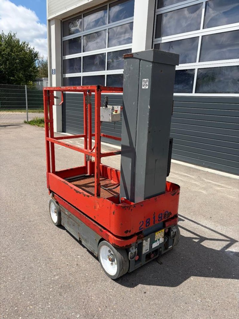 SkyJack SJ16 6,75m Elektro Mastarbeitsbühne, BJ 2016 Arbeitsbühne Hebebühne N94