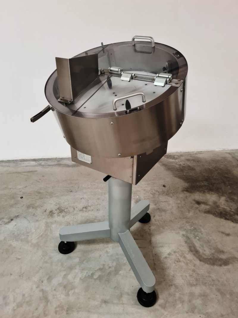 ORIENTATORE ALIMENTATORE VIBRANTE PER SPAZZOLINI – OZAF Mod. AC 600/AD
