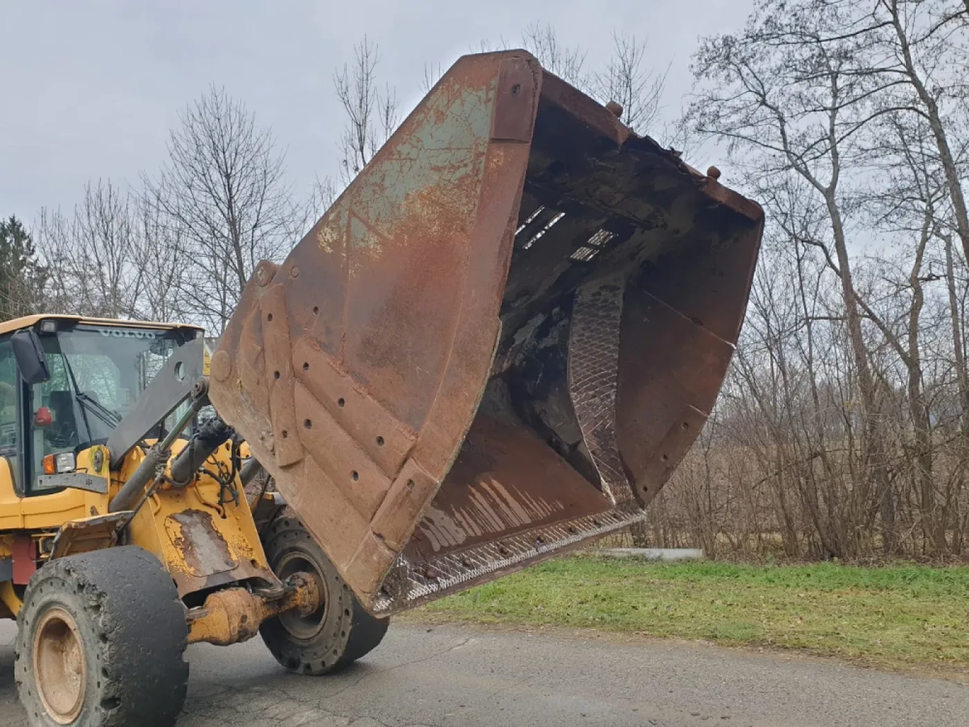 Hochkippschaufel für Volvo - 3