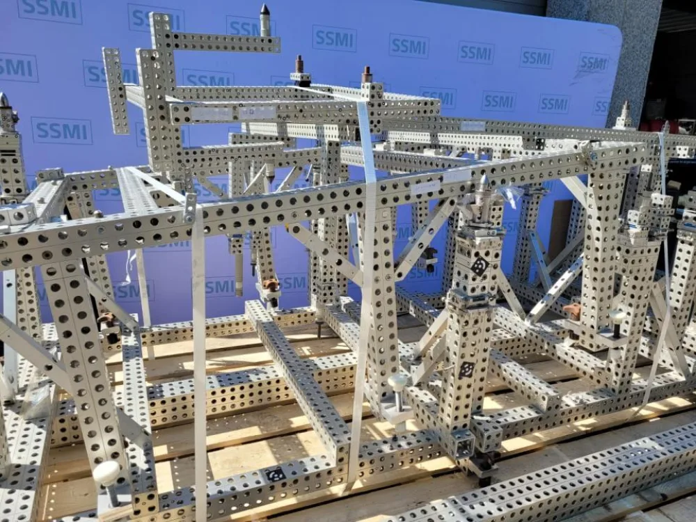 Metrology fixture